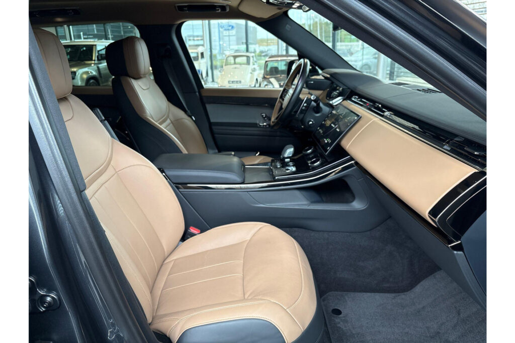 Land Rover Range Rover Sport P440e Dynamic SE, foto 3 van 24