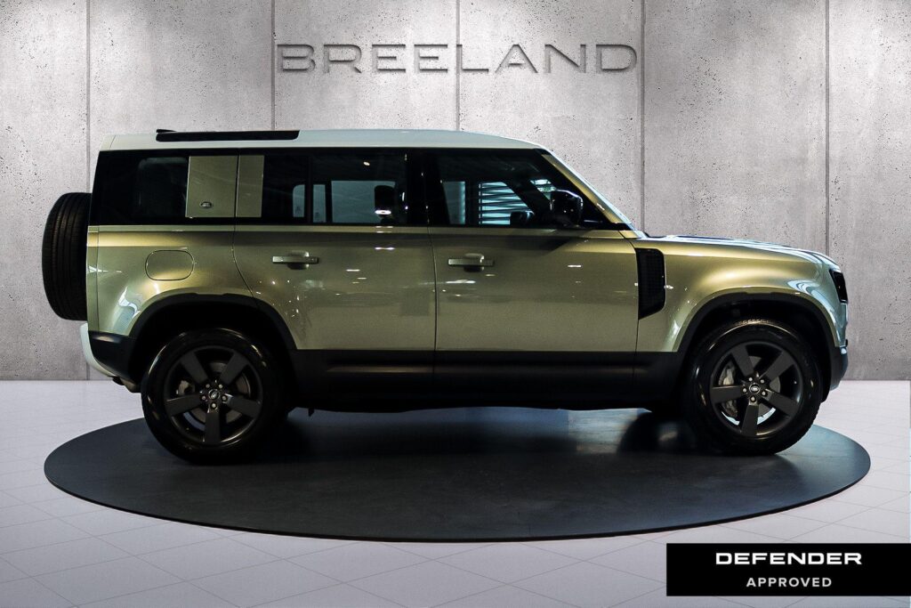 Land Rover Defender 110 7 Seater P400 3.0 HSE, foto 6 van 24