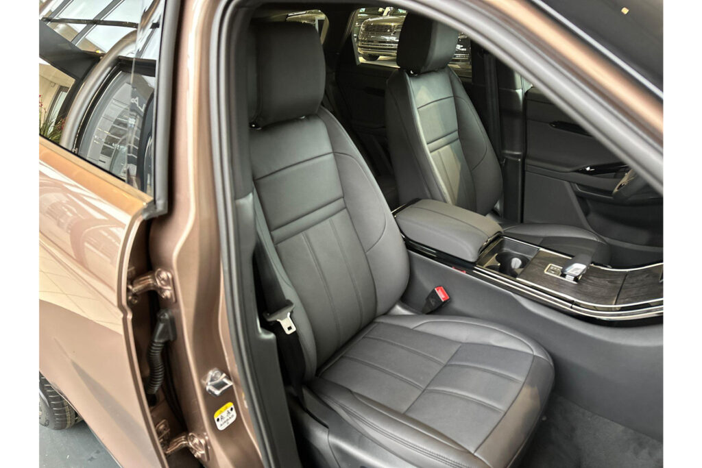 Land Rover Range Rover Evoque P270e AWD Dynamic SE, foto 10 van 24