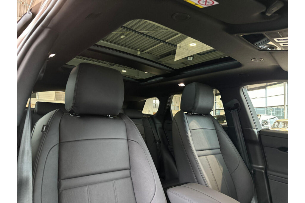Land Rover Range Rover Evoque P270e AWD Dynamic SE, foto 14 van 24