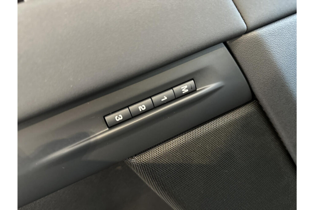Land Rover Range Rover Evoque P270e Dynamic SE, foto 12 van 31