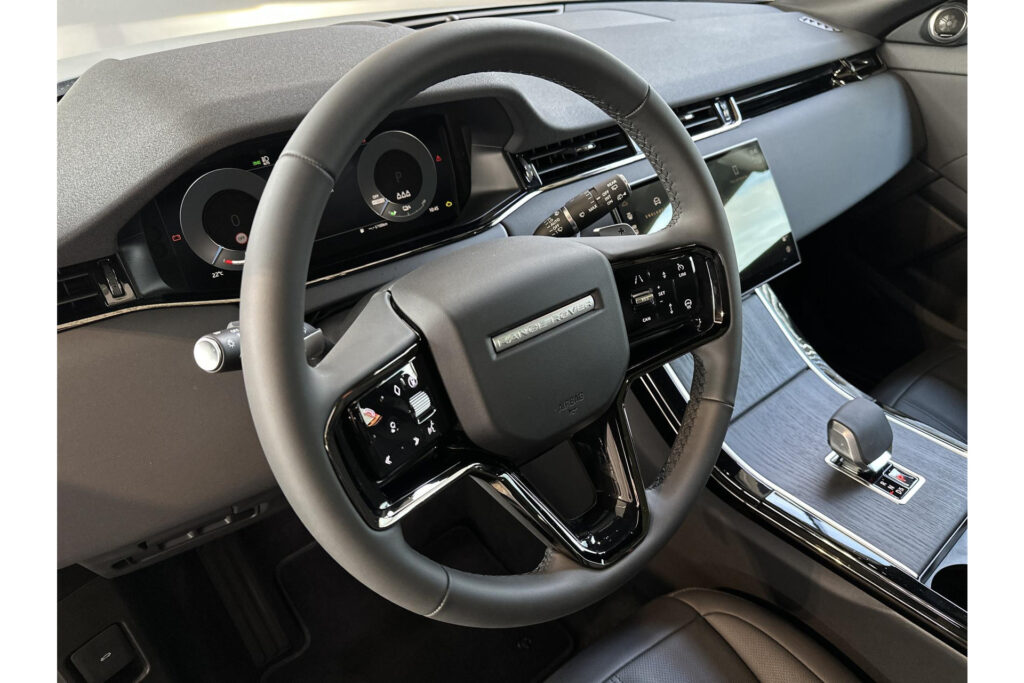 Land Rover Range Rover Evoque P270e Dynamic SE, foto 17 van 31