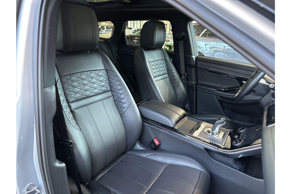 Land Rover Range Rover Evoque P300 2.0 HSE, foto 10 van 24