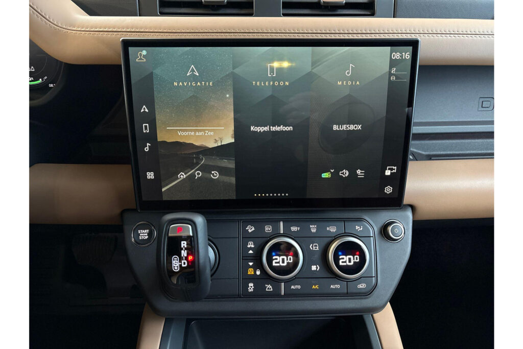 Land Rover Defender 110 P300e 110 X-Dynamic HSE, foto 15 van 26