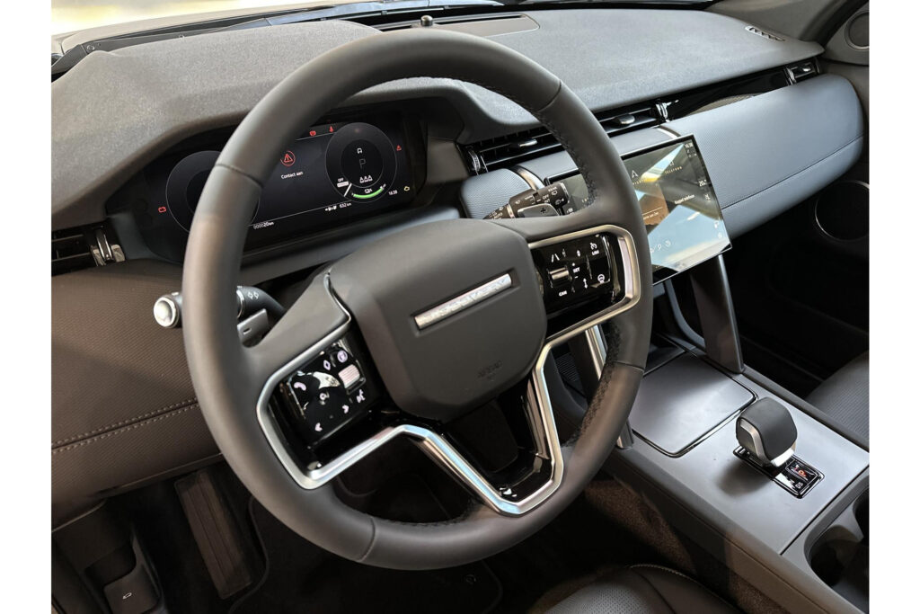 Land Rover Discovery Sport P270e S BUSS. Edition -PANO.DAK, foto 17 van 25