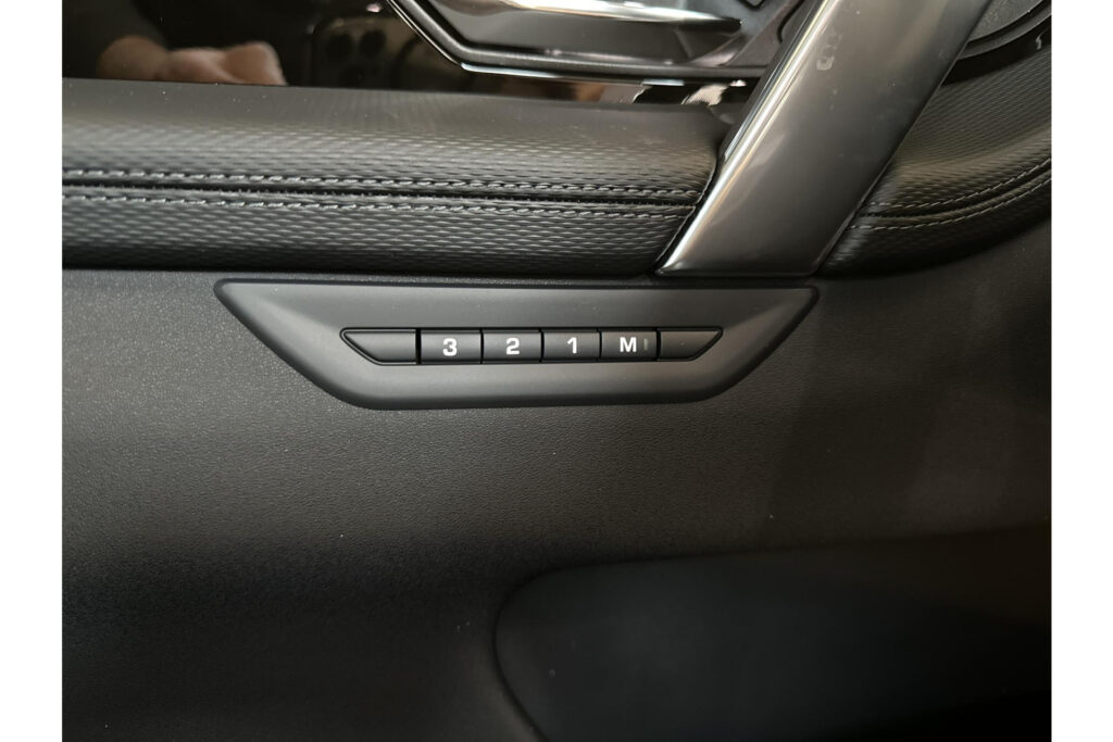 Land Rover Discovery Sport P270e S BUSS. Edition -PANO.DAK, foto 12 van 25