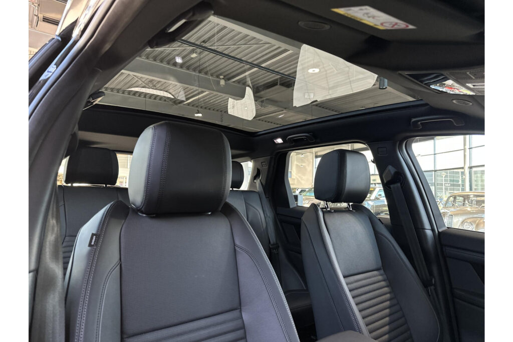 Land Rover Discovery Sport P270e S BUSS. Edition -PANO.DAK, foto 14 van 25