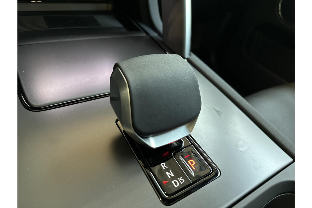 Land Rover Discovery Sport P270e S BUSS. Edition -PANO.DAK, foto 16 van 25