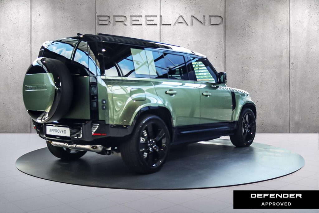 Land Rover Defender 110 P300e X-Dynamic HSE, foto 2 van 26