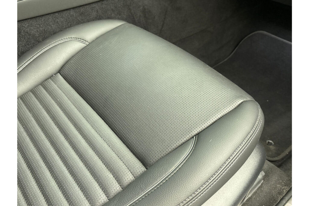 Land Rover Discovery Sport P270e Landmark Edition, foto 10 van 28