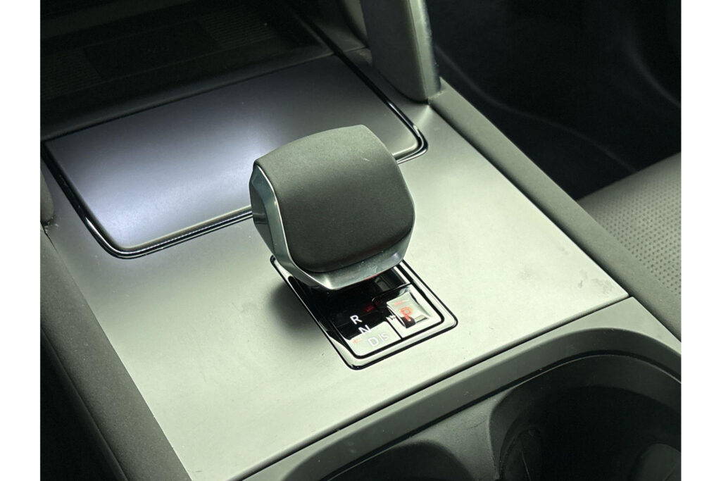 Land Rover Discovery Sport P270e Landmark Edition, foto 19 van 28