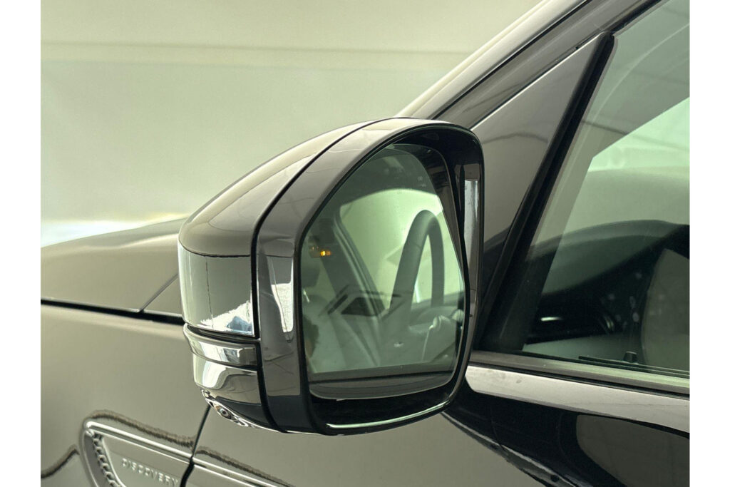 Land Rover Discovery Sport P270e Landmark Edition, foto 25 van 28