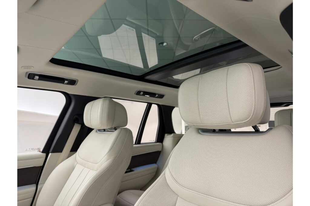 Land Rover Range Rover P550e Autobiography, foto 11 van 35